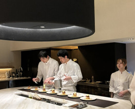 Dinner at unis (unis)