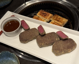 Dinner at YORONIKU TOKYO