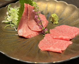 Dinner at YORONIKU TOKYO