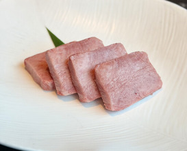 Dinner at YORONIKU TOKYO
