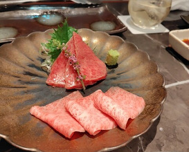 Dinner at YORONIKU TOKYO