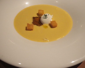 Dinner at caillou (caillou)