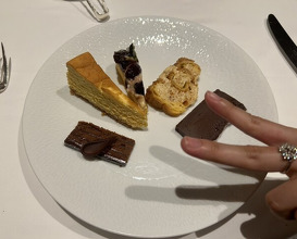 Dinner at Chez Inno (シェ・イノ)