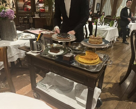 Dinner at Chez Inno (シェ・イノ)