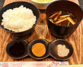 Dinner at Tonkatsu Fujii (とんかつ ふじ井)