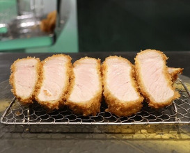 Dinner at Tonkatsu Fujii (とんかつ ふじ井)
