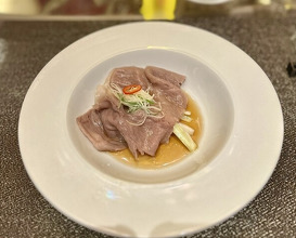 Dinner at Chinese Hanten Fureika (中国飯店 富麗華)