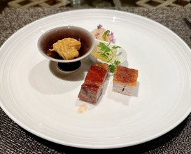 Dinner at Chinese Hanten Fureika (中国飯店 富麗華)