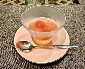 Dinner at Chinese Hanten Fureika (中国飯店 富麗華)