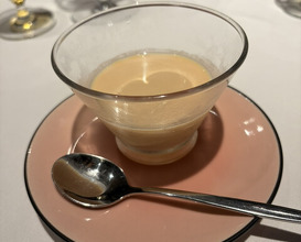 Dinner at Chinese Hanten Fureika (中国飯店 富麗華)