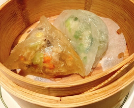 Dinner at Chinese Hanten Fureika (中国飯店 富麗華)