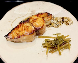 Dinner at Hassun (八寸)