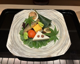 Dinner at Hassun (八寸)