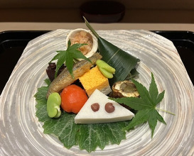 Dinner at Hassun (八寸)