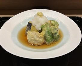 Dinner at Hassun (八寸)