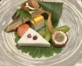 Dinner at Hassun (八寸)