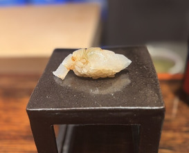Dinner at HATSUNEZUSHI (初音鮨)