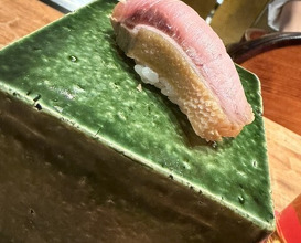 Dinner at HATSUNEZUSHI (初音鮨)