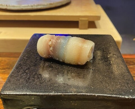 Dinner at HATSUNEZUSHI (初音鮨)
