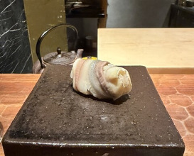 Dinner at HATSUNEZUSHI (初音鮨)