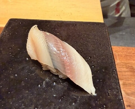 Dinner at HATSUNEZUSHI (初音鮨)