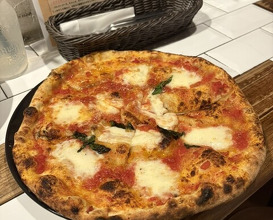 Dinner at IL PIZZAIOLO (イル・ピッツァイオーロ)