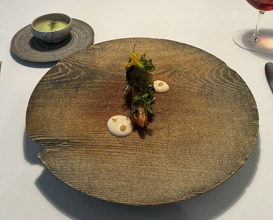 Dinner at Installation Table ENSO L'asymetrie du calme (Installation Table ENSO L'asymetrie du calme)