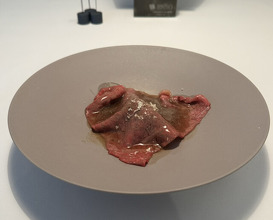 Dinner at Installation Table ENSO L'asymetrie du calme (Installation Table ENSO L'asymetrie du calme)