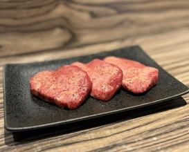 Dinner at Yakiniku Jumbo Hanare (焼肉 ジャンボ はなれ)
