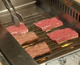 Dinner at Yakiniku Jumbo Hanare (焼肉 ジャンボ はなれ)