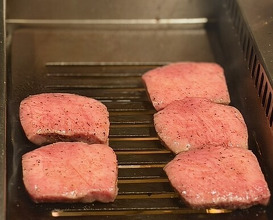 Dinner at Yakiniku Jumbo Hanare (焼肉 ジャンボ はなれ)