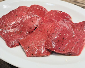 Dinner at Yakiniku Jumbo Hanare (焼肉 ジャンボ はなれ)