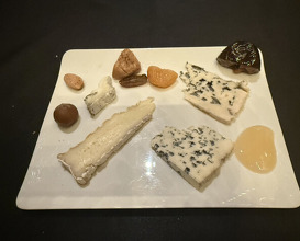 Dinner at Gastronomy Joel Robuchon (ガストロノミー ジョエル・ロブション)