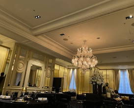 Dinner at Gastronomy Joel Robuchon (ガストロノミー ジョエル・ロブション)