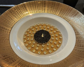 Dinner at Gastronomy Joel Robuchon (ガストロノミー ジョエル・ロブション)