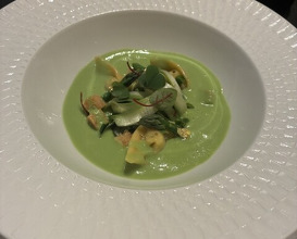 Dinner at Gastronomy Joel Robuchon (ガストロノミー ジョエル・ロブション)