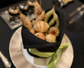 Dinner at Gastronomy Joel Robuchon (ガストロノミー ジョエル・ロブション)