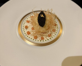 Dinner at Gastronomy Joel Robuchon (ガストロノミー ジョエル・ロブション)