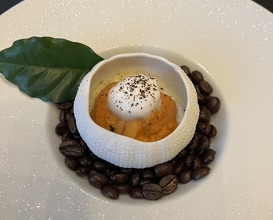 Dinner at Gastronomy Joel Robuchon (ガストロノミー ジョエル・ロブション)