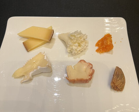 Dinner at Gastronomy Joel Robuchon (ガストロノミー ジョエル・ロブション)
