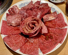 Dinner at Sumiyaki Kinryusan (炭焼 金竜山)