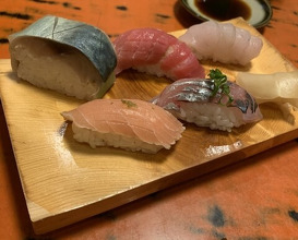Dinner at Kyogoku Zushi (京極寿司)