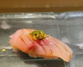 Dinner at Kyogoku Zushi (京極寿司)