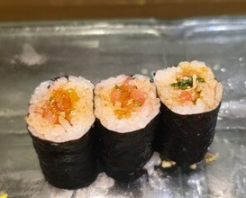 Dinner at Kyogoku Zushi (京極寿司)