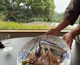 Dinner at LAT.34°N by AO
