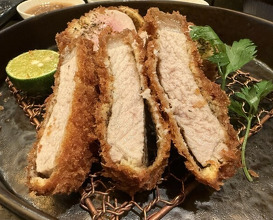 Dinner at Tonkatsu Mange (とんかつ マンジェ)