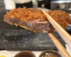 Dinner at Tonkatsu Mange (とんかつ マンジェ)