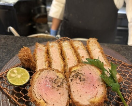 Dinner at Tonkatsu Mange (とんかつ マンジェ)