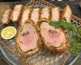 Dinner at Tonkatsu Mange (とんかつ マンジェ)