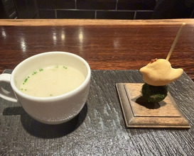 Dinner at YAKITORI Moe es (YAKITORI 燃 es)